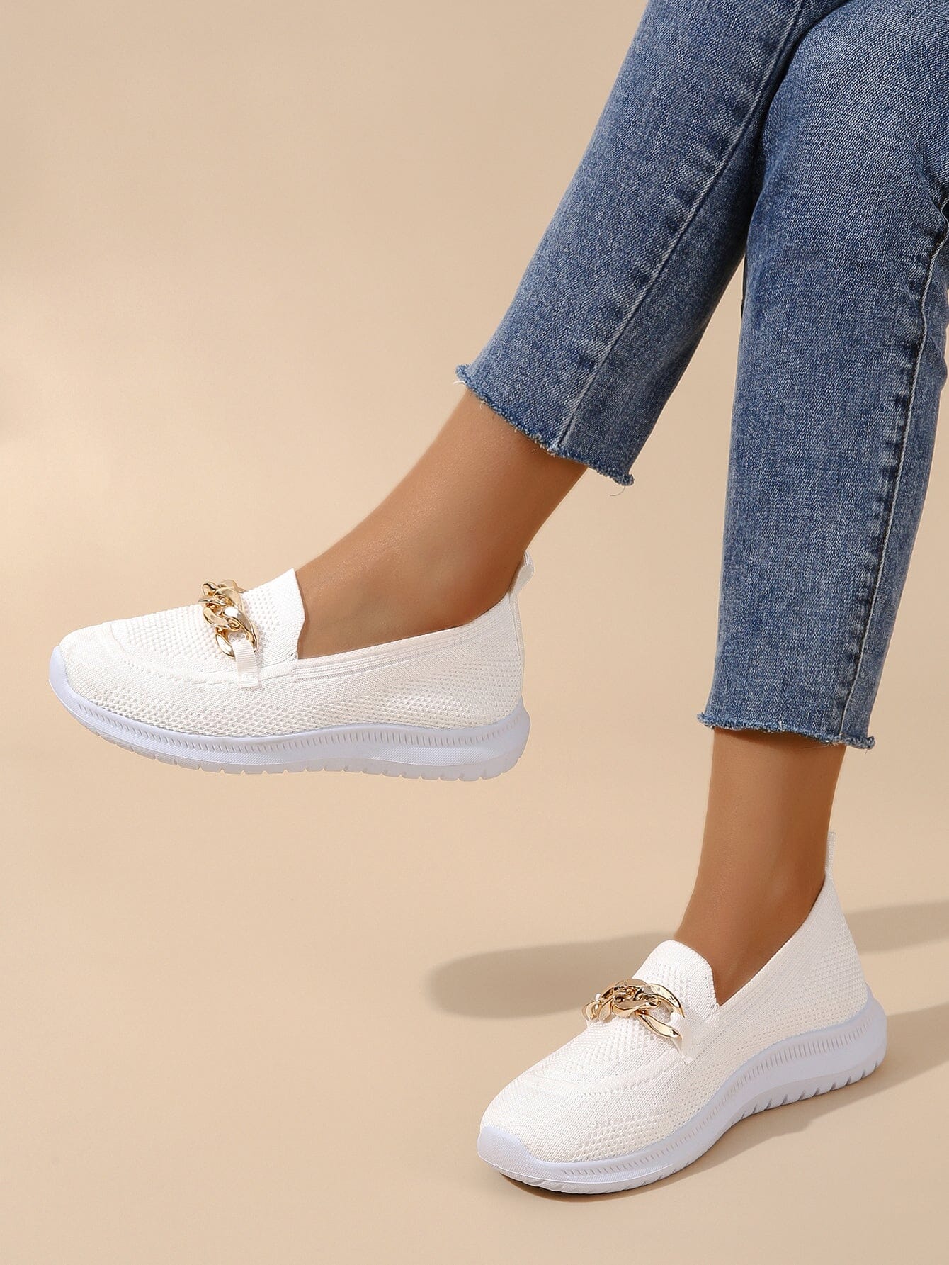 Kira™ | Chic sneakers with chain trim