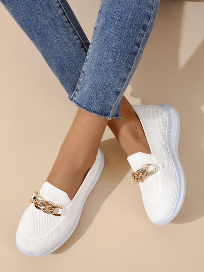 Kira™ | Chic sneakers with chain trim